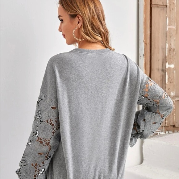 Maternity Grey Pullover Lace - Picture 2 of 6